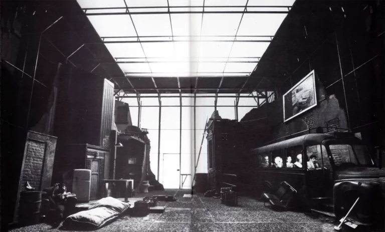 Attention au Travail - Théâtre de la Salamandre - Photo : Marc Enguerand