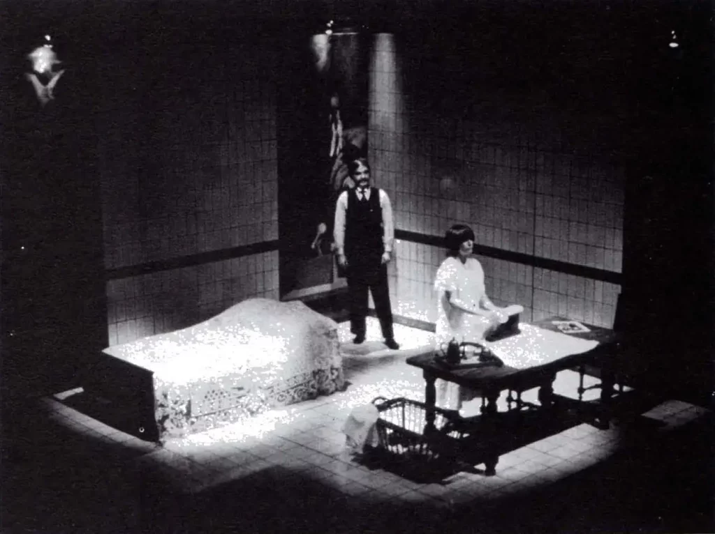 L'entraînement du champion avant la course de Michel Deutsch Théâtre du Crépuscule - Photo Robert Legrève