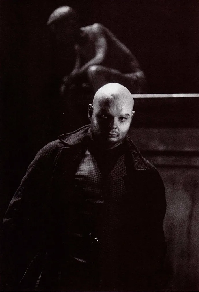 Philippe Jeusette, le dealer. DANS LA SOLITUDE DES CHAMPS DE COTON, mise en scène de Philippe Sireuil. Photo Danièle Pierre.