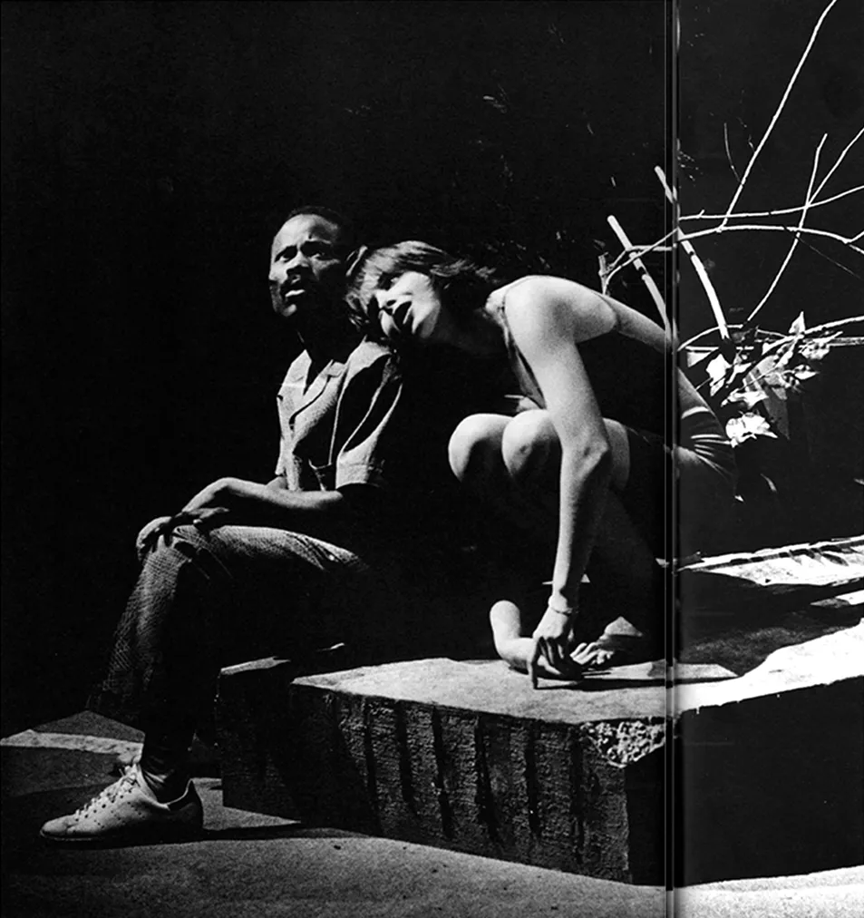 Nicolas Bissi, Marie-France Gantzer. COMBAT DE NÈGRE ET DE CHIENS, Fartov Studio-théâtre, Bordeaux.