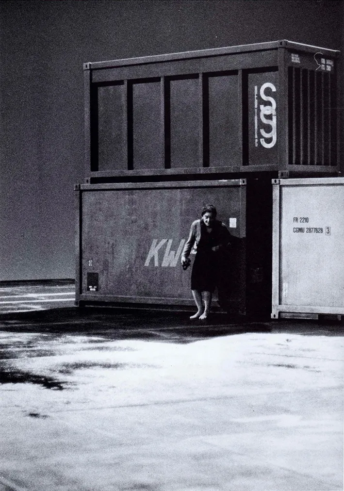 Maria Casarès, QUAI OUEST, mise en scène Patrice Chéreau, 68 Théâtre des Amandiers-Nanterre, 1986.