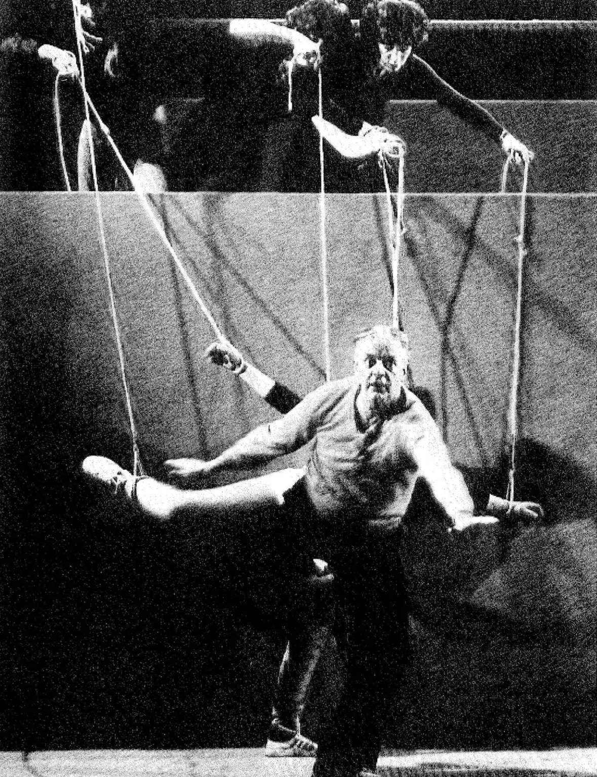 Dario Fo dans L’HISTOIRE D’UN SOLDAT, mise en scène Dario Fo, 1994. Photo Sylvia Lellis Masotti.