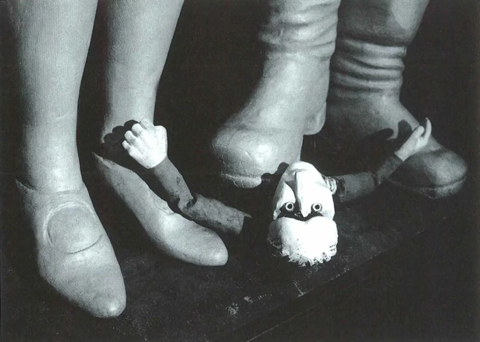 J’AI GÊNÉ ET JE GÊNERAI de Daniil Harms, mise en scène Émilie Valantin, 1994.