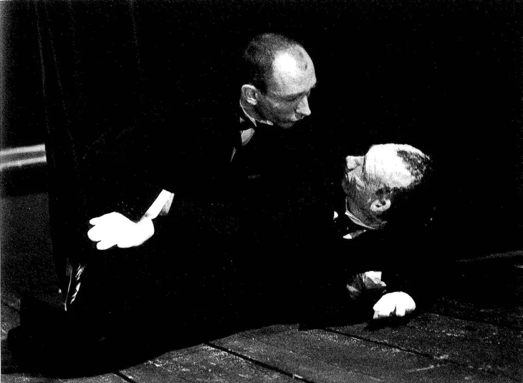 Jean-Marc Eder dans LA CERISAIE, mise en scène Stéphane Braunschweig, 1992.