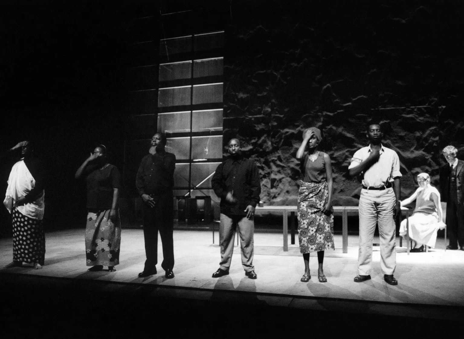 RWANDA 94, Groupov, mise en scène de Jacques Delcuvellerie.
Photo Lou Hérion.