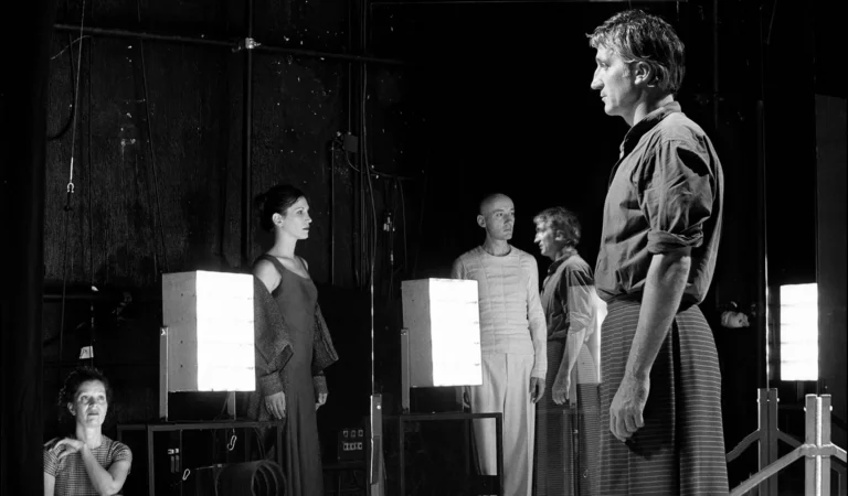 BÉRÉNICE de Jean Racine, mise en scène de Frédéric Fisbach. Photo Marc Enguerand.