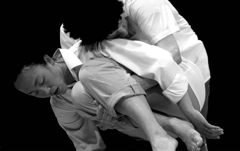 FRÈRE & SOEUR, chorégraphie de Mathilde Monnier. - Photo Marc Coudrais.