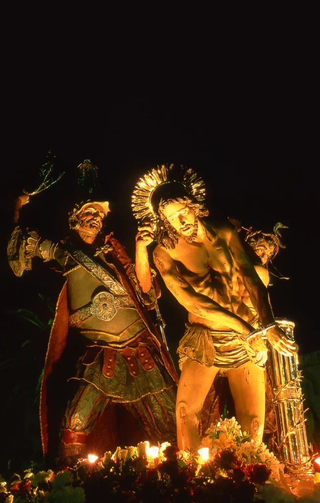La procession des Mystères du vendredi Saint à Trapani (Sicile) en 2004. Photo Mario Amalfi.