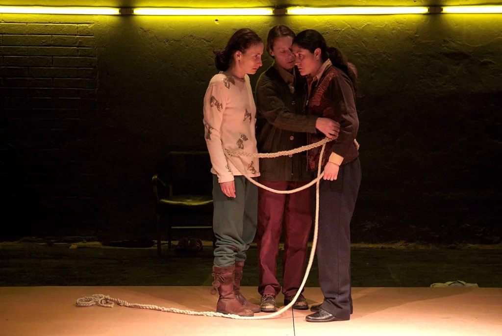 Las Brutas - Liviana