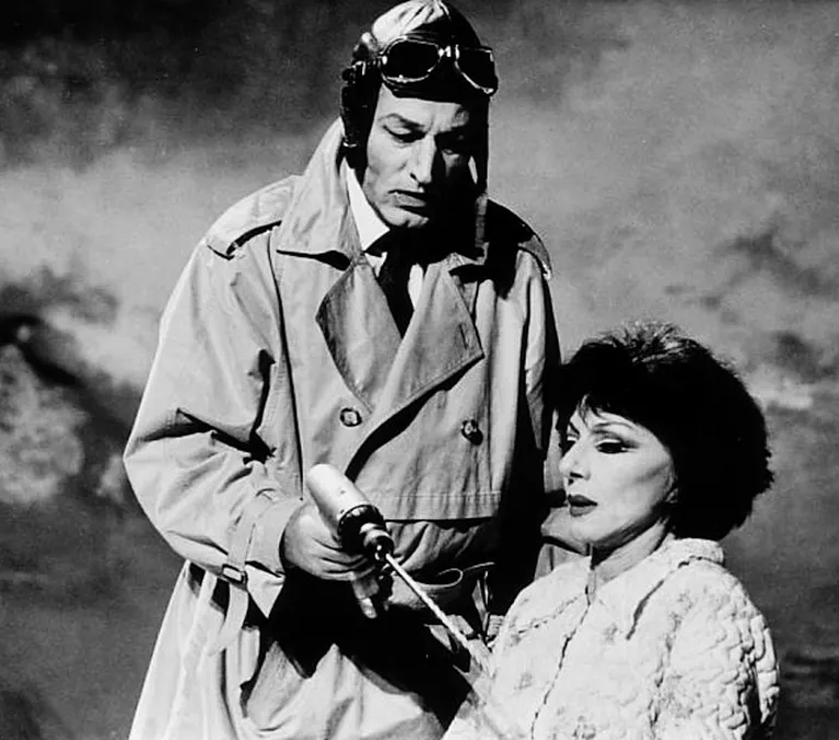 Philippe Bérodot et Judith Magre dans LES DINGUES DE KNOXVILLE, Théâtre National de Belgique, 1999. Photo Lionel Fourneaux.