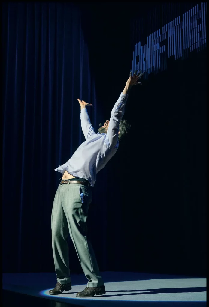 Vincent Lécuyer dans After the walls (Utopia), d’Anne-Cécile Vandalem, Das Fräulein (Kompanie), Théâtre de Namur, Kunstenfestivaldesarts, 2013. Photo Phile Deprez.