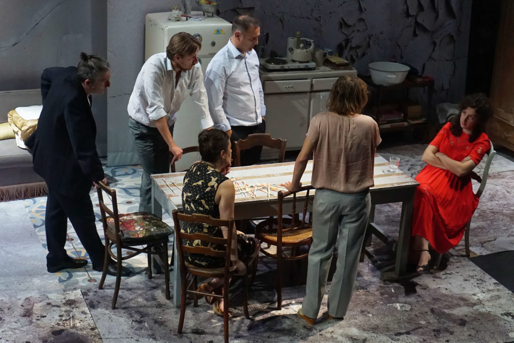 "Take care" de Noémie Carcaud. Photo © Jean-Marc Amé.