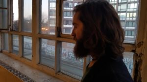 Adrien Drumel dans "Pétrole", mis en scène Frédéric Dussenne. Photo F. Dussenne