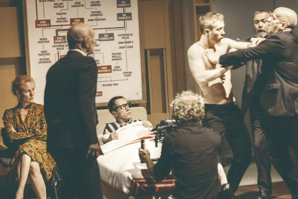 Kings of War, d’après William Shakespeare, mise en scène Ivo van Hove, Toneelgroep Amsterdam, 2015. Photo Jan Versweyveld.