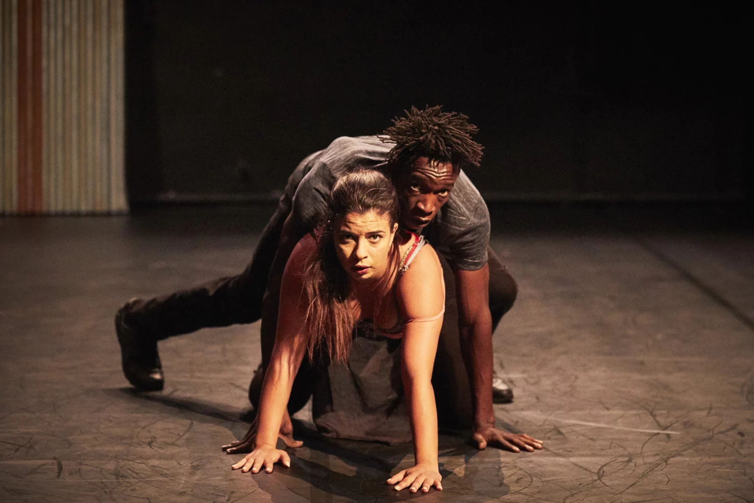 Tichelbè, Sans repères de Kettly Noël, Festival d’Avignon 2017. Photo Christophe Raynaud de Lage.