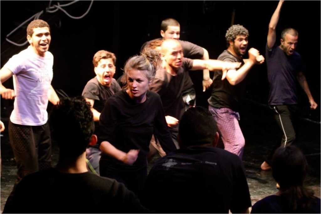 TheatreHotelCourage_Aroomwithaview_© Moon Saris