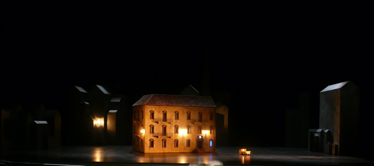 Scénographie du Barbier de Séville de Rossini (Thibault Sinay), mise en scène Damien Robert, Théâtre des Champs-Élysées, 2017. Photo Thibault Sinay.