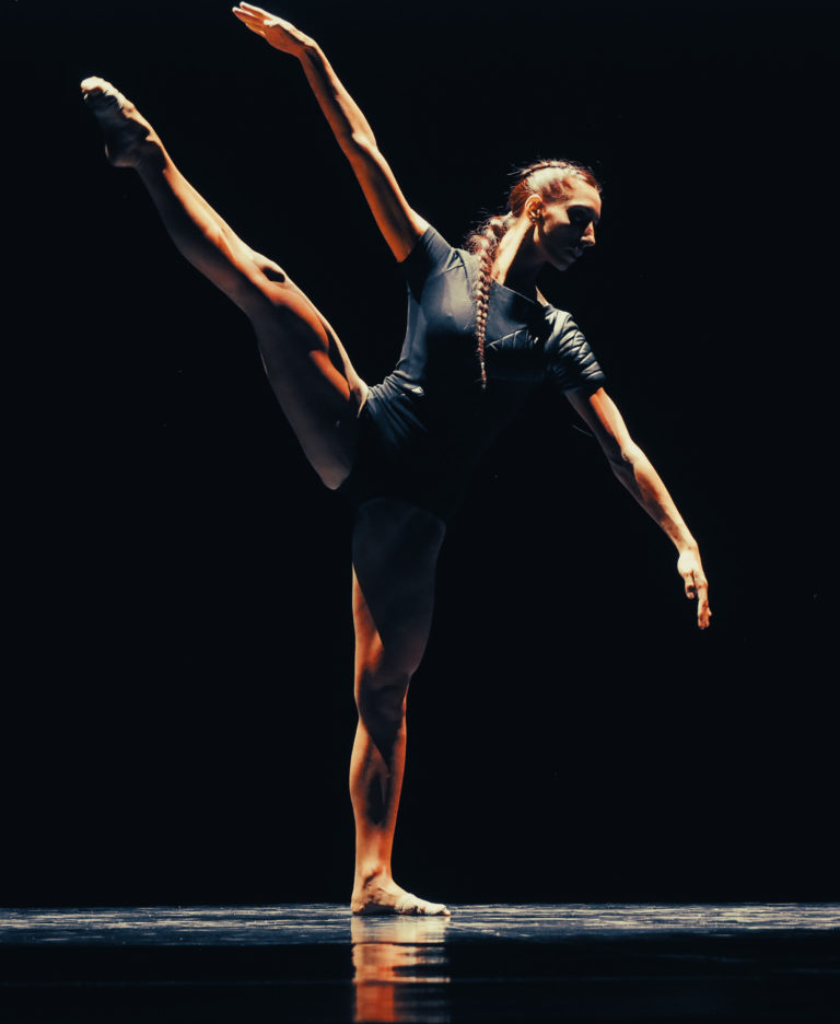 Gravité - Compagnie Preljocaj - Crédit Photo Stéphane Renaud, Ville de Vaison la Romaine