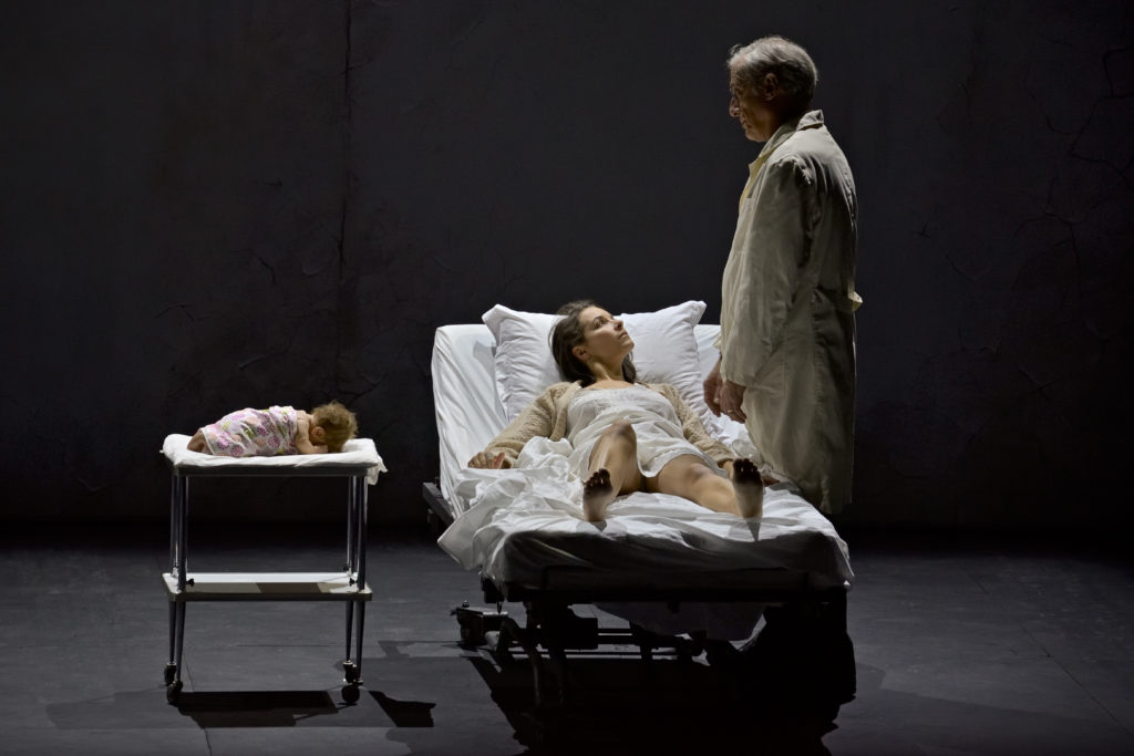 Chloé Briot (la Femme), Vincent Le Texier (le Médecin)