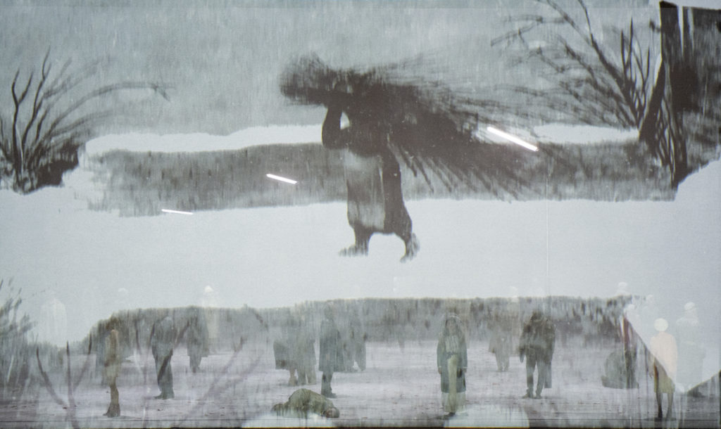 Violetter Schnee, mise en scène Claus Guth, Staatsoper Unter den Linden, Berlin, 2019. Photo Monika Rittershaus.