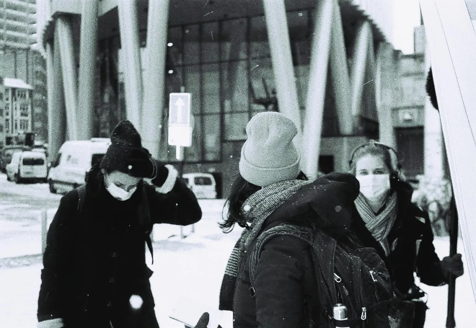 Image du tournage de La vie sans nuit, création radiophonique du collectif La Brute, 2021. Photo Jérôme de Falloise.