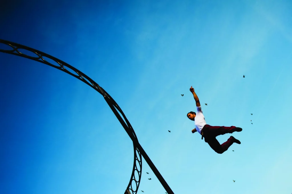 El bien contra el mal, de Hopla Circus au Festival Pistes de Lancement, 2012. Photo Spictacle.