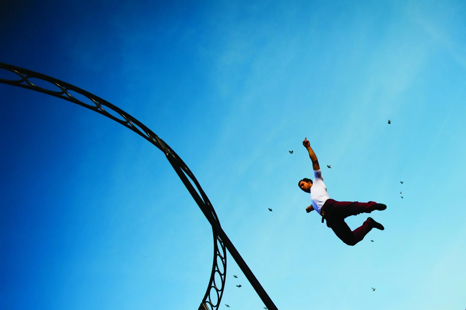 El bien contra el mal, de Hopla Circus au Festival Pistes de Lancement, 2012. Photo Spictacle.