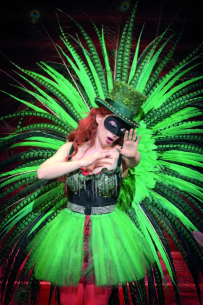 Sabine Devieilhe dans Les Mamelles de Tirésias, création d’Olivier Py, Théâtre des Champs-Elysées, 2023. Photo Vincent Pontet.