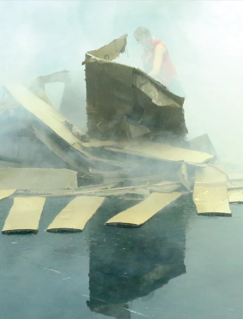 Phia Ménard dans Maison mère, première partie du triptyque des Contes immoraux, installation de Phia Ménard. Photo Jean-Luc Beaujault.