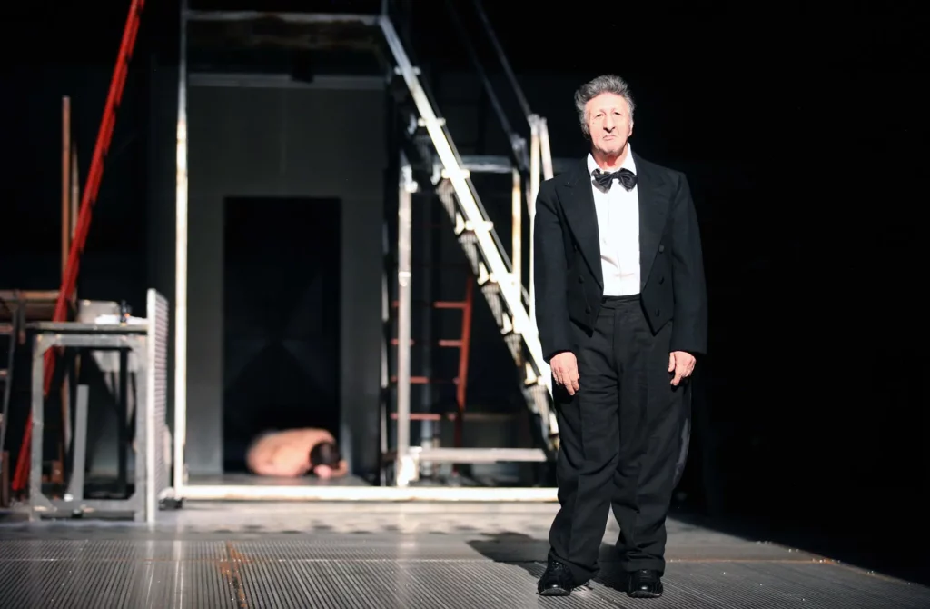 Bobò dans LA MENZOGNA de Pippo Delbono, texte et mise en scène Pippo Delbono, Fonderie Limone, Turin, octobre 2008. Photo Jean-Louis Fernandez.