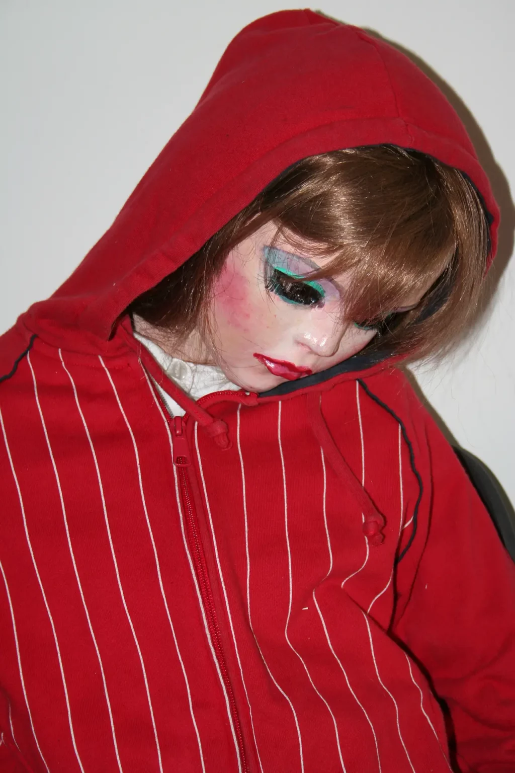 Poupée réalisée par Gisèle Vienne, Raphaël Rubbens et Dorli Vienne Pollak pour la pièce I APOLOGIZE mise en scène par Gisèle Vienne. Photo Gisèle Vienne, mars 2006.