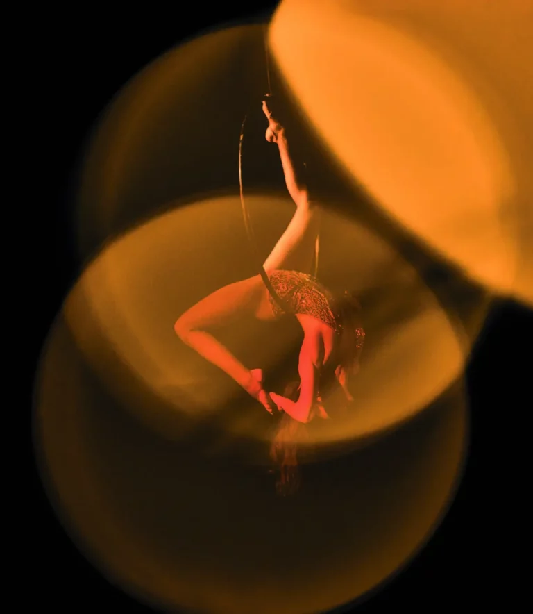 Julie Chevalier, cabaret Le Bambino à Bergerac. Photo Julien Gauthier.