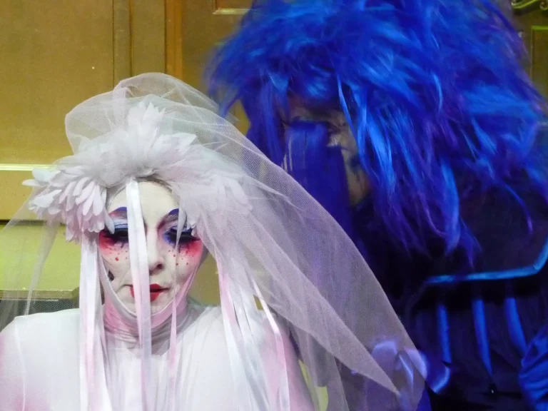 Corinne Cicolari et Franco Senica en répétition dans LA BARBE-BLEUE d’après Charles Perraut, texte et mise en scène Jean-Michel Rabeux, Théâtre de la Bastille, Paris, 2009-2010. Photo Netty Radvanyi.