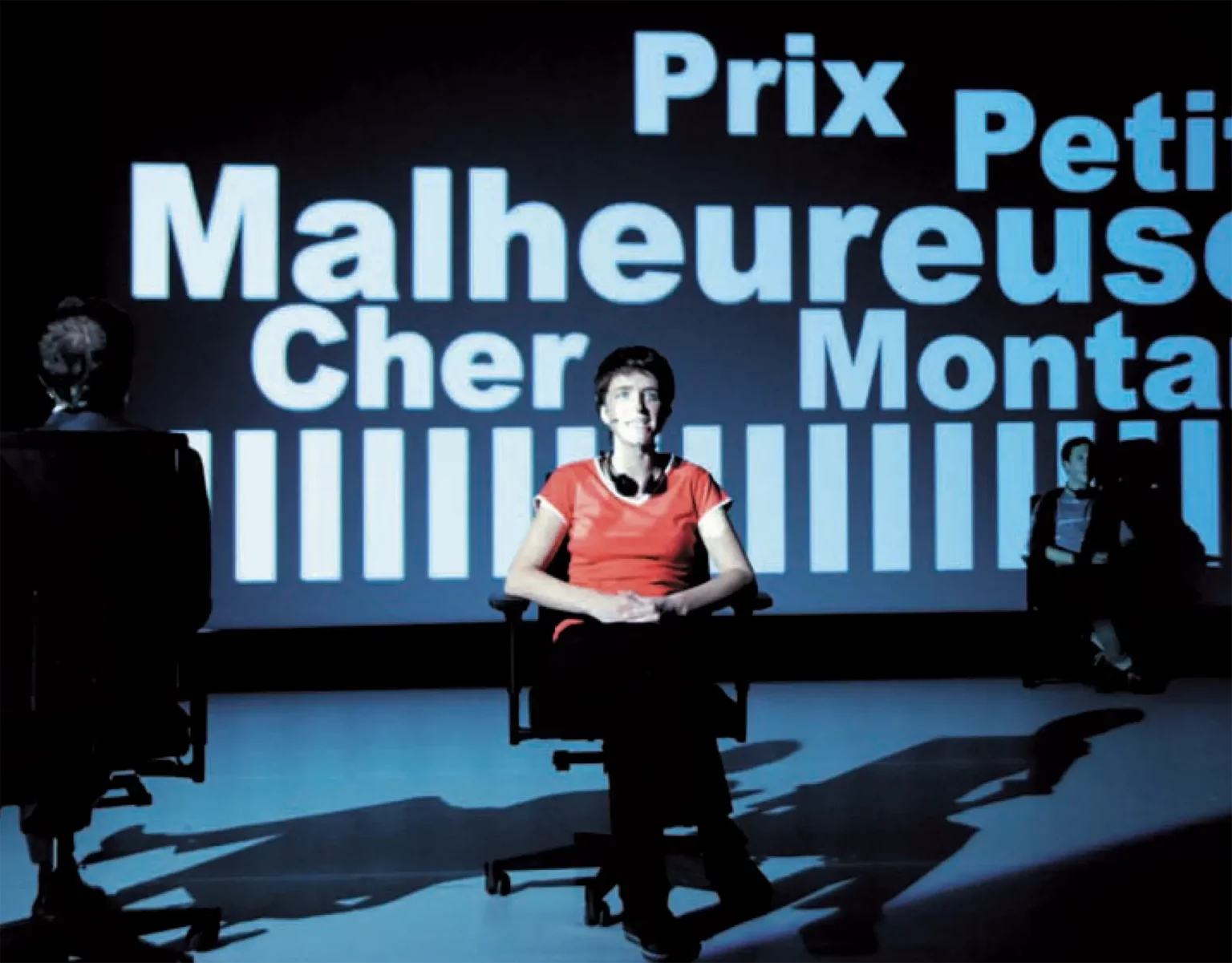 Agathe Bouvet dans Une société de services, mise en scène Françoise Bloch. Photo Antonio Gomez Garcia.