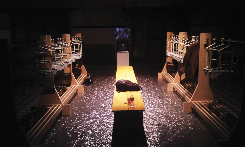 Les Thermes, installation, conception : France Distraction (Belinda Annaloro, Antoine Defoort, Julien Fournet, Halory Goerger, Sébastien Vial), 2012. Photo L’Amicale de production.