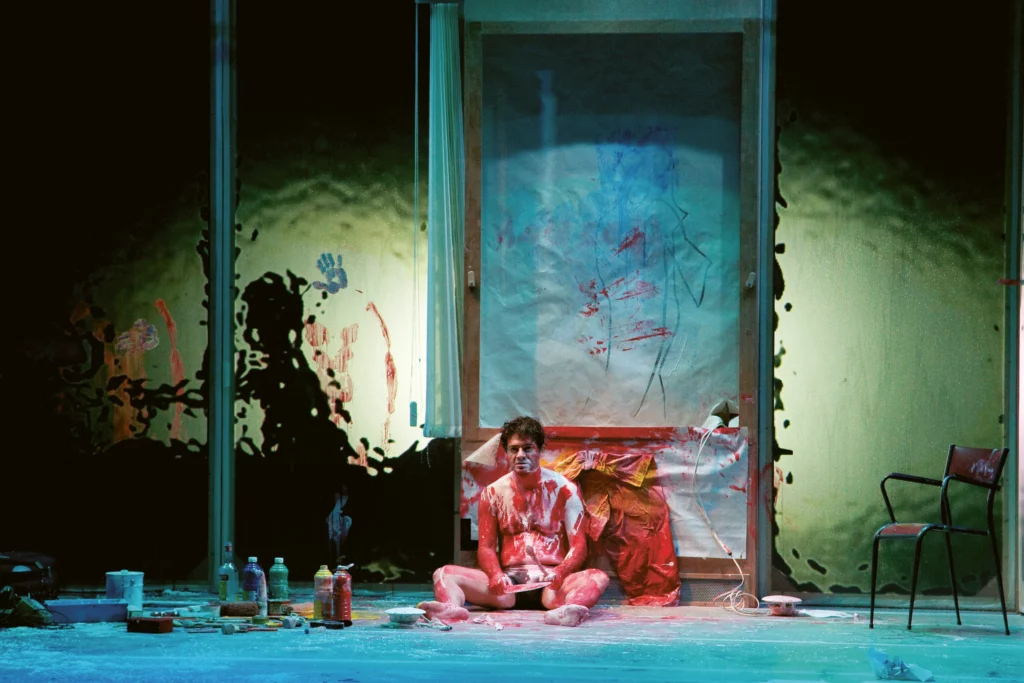 Wajdi Mouawad dans Seuls de Wajdi Mouawad, 2008. Photo Thibaut Baron.