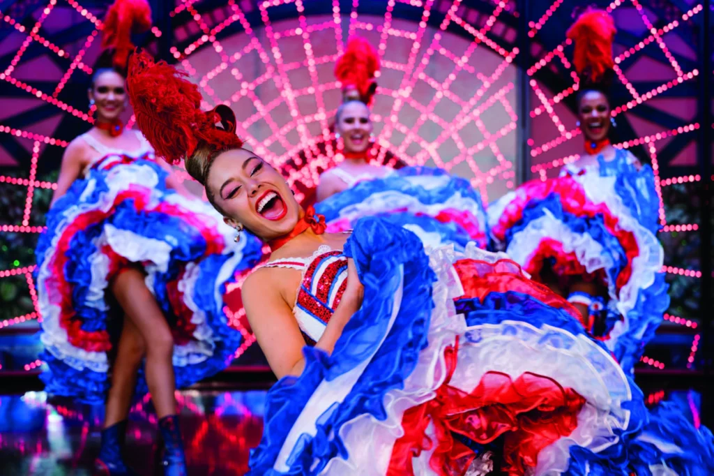 French Cancan, Moulin Rouge. Revue à grand spectacle Féerie – Paris, 1999. Photo Sandie Bertrand.
