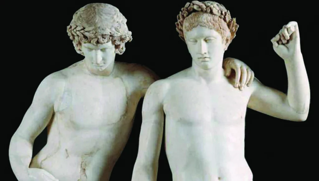 oreste et Pylade (orestes y Pilades o Grupo de San Ildefonso), sculpture en marbre de Carrare, vers xe siècle A. C., Colección Real, Museo del Prado, Madrid. Photo D. R.
