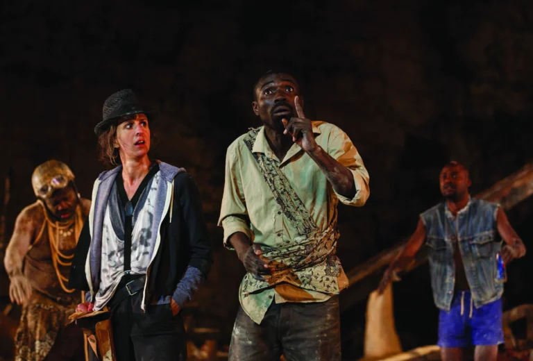 SHÉDA, texte et mise en scène Dieudonné Niangouna, Carrière de Boulbon, Avignon, 2013. Photo Christophe Raynaud de Lage.