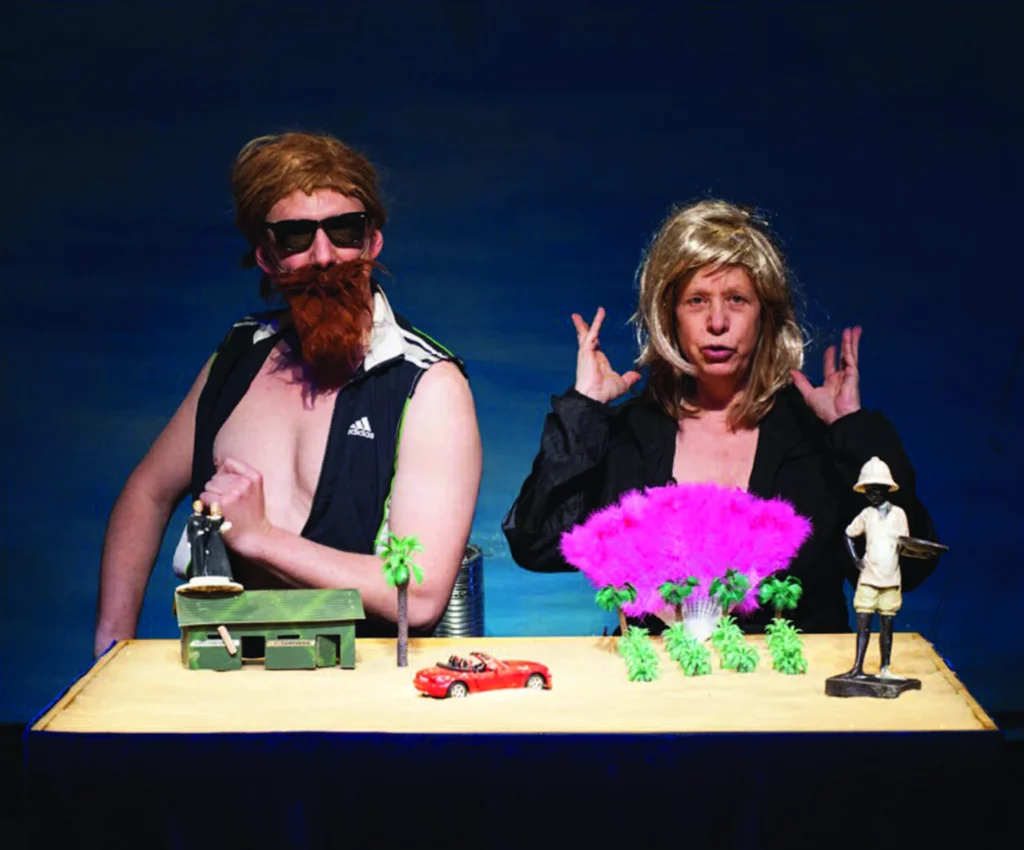 Gregory houben et Agnès Limbos dans RESSACS, Compagnie Gare Centrale, version courte au Festival xS, Théâtre National de Bruxelles, mars 2013, version longue au Théâtre National de Bruxelles, janvier 2015. Photo Alice Piemme.