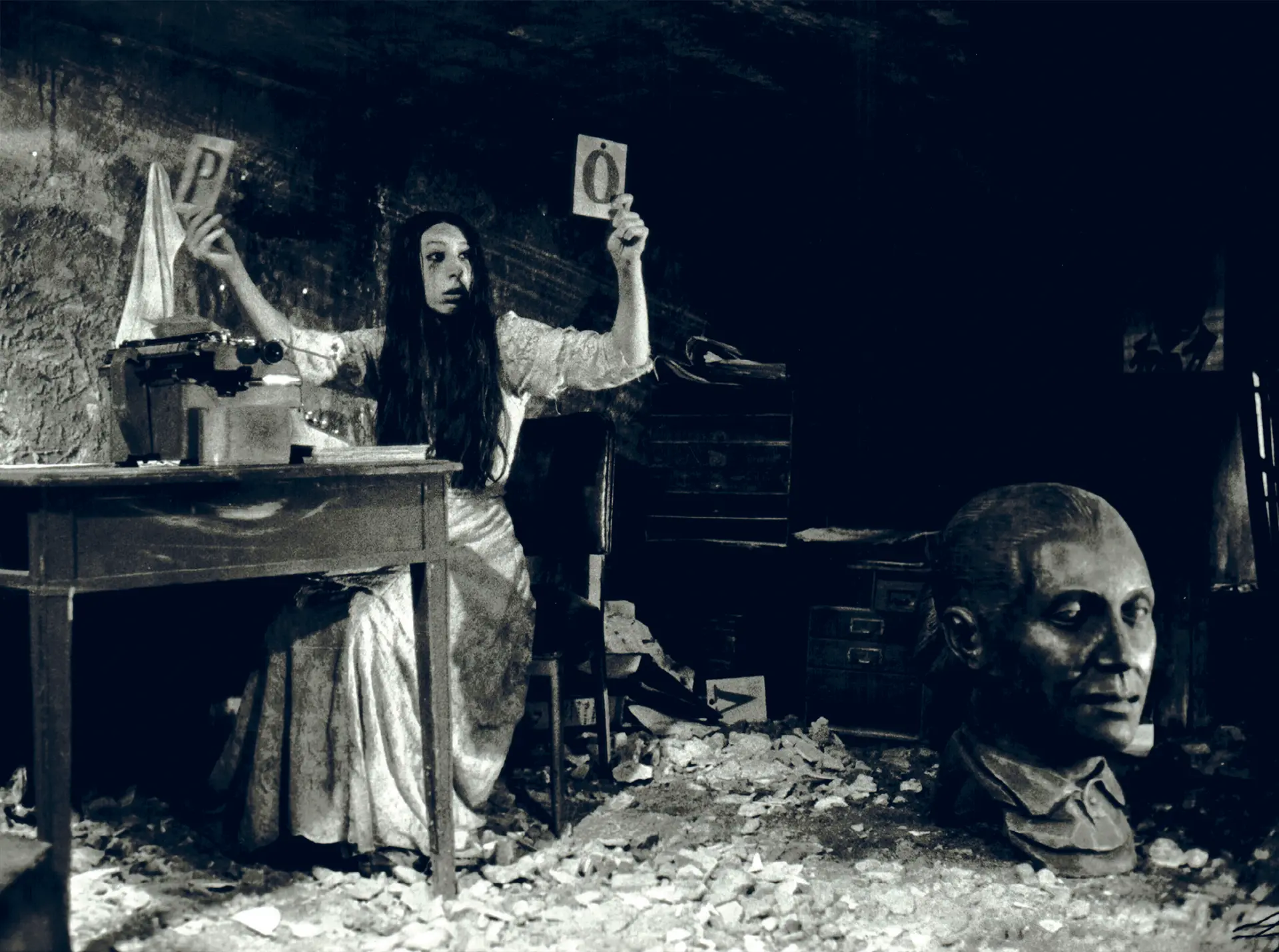 Los Murmullos de Luis Cano. Photo DR.