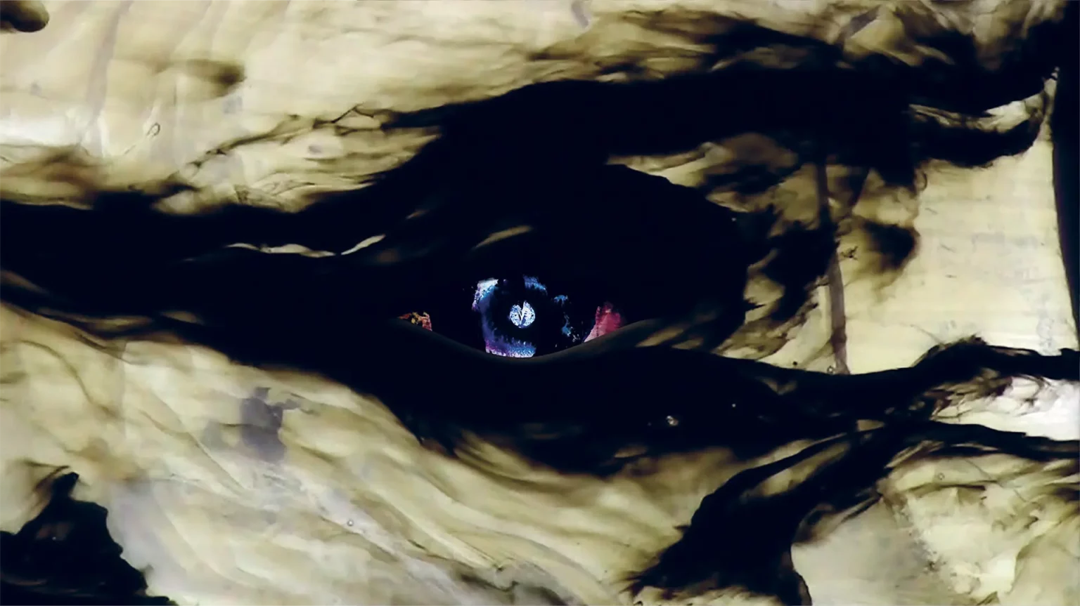 Moby Dick, mise en scène Yngvild Aspeli, vidéaste David Lejard-Ruffet, création à la Semaine d’art en Avignon, 2020. Photo David Lejard-Ruffet.