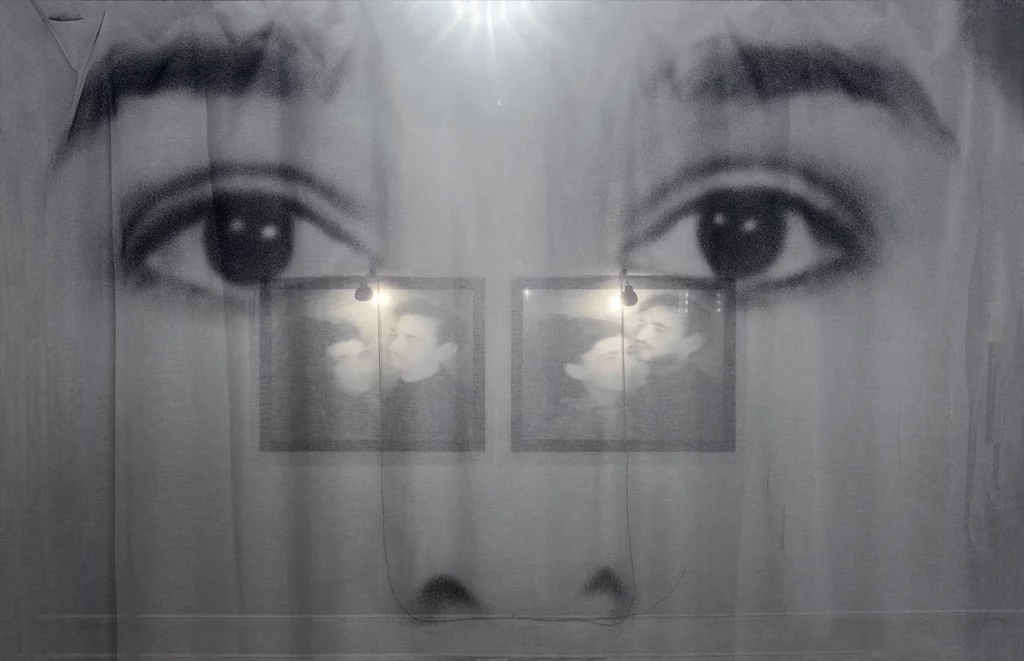 Les Regards, 2011. Exposition « Lifetime » de Christian Boltanski, Israël Museum, Jerusalem, 2018. Archives C. Boltanski. Photo Elie Posner. © Adagp, Paris, 2019.