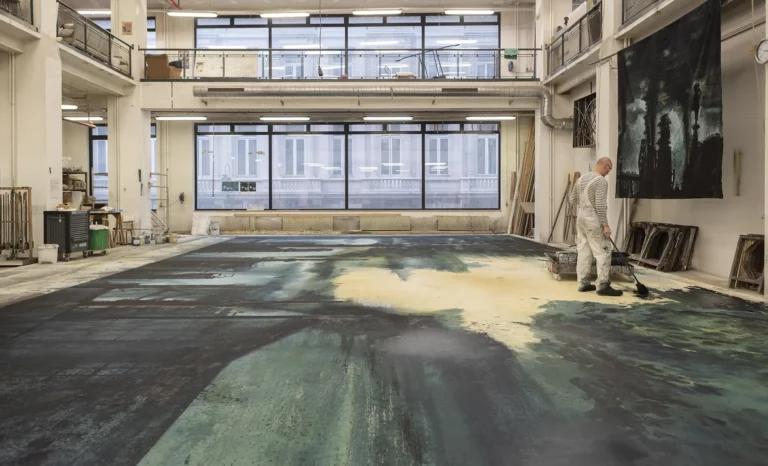 Atelier de peinture et de menuiserie, Bruxelles, La Monnaie. Photo Constance Proux.