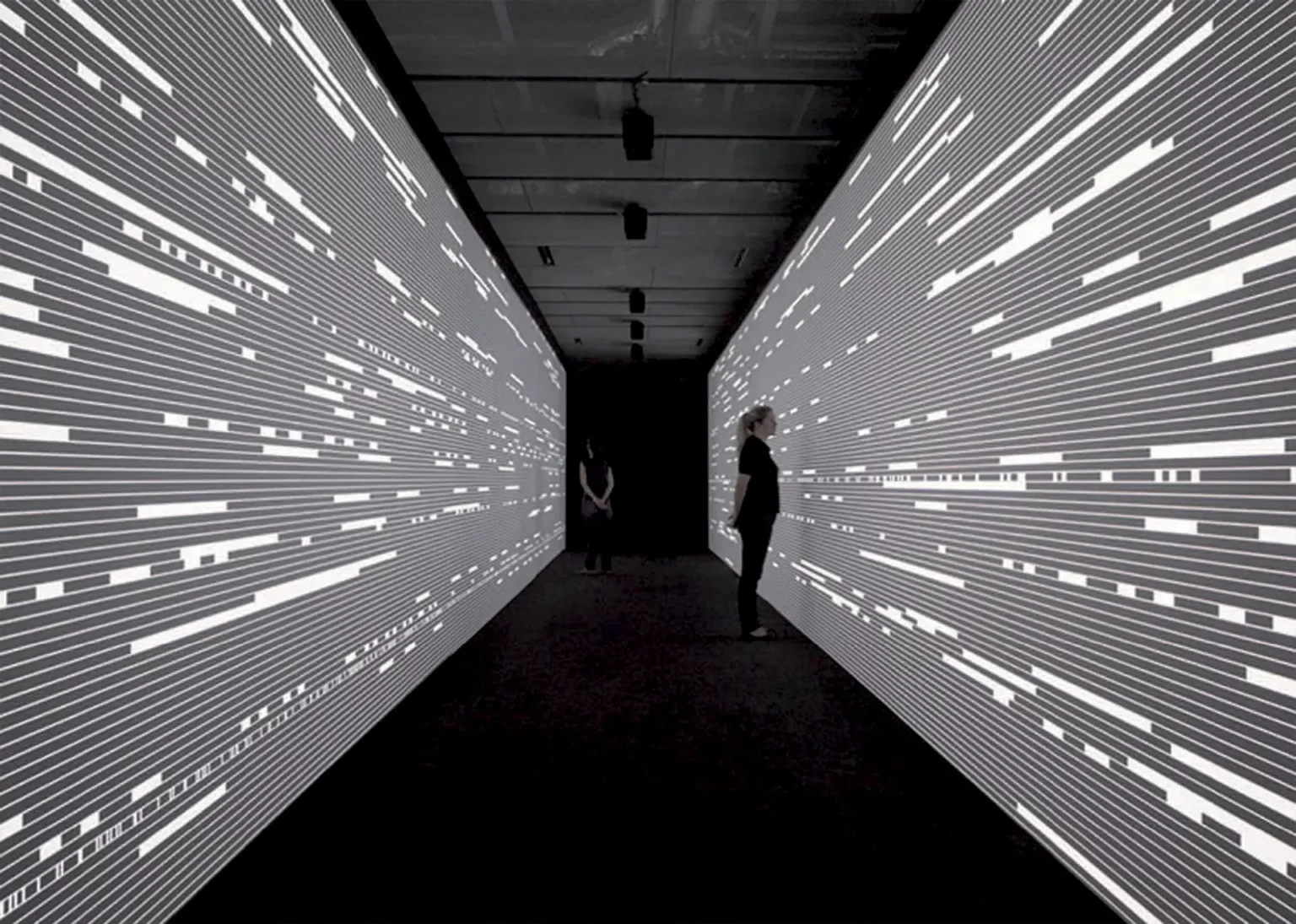 DATA.PATH de Ryoji Ikeda. Photo Fernando Maiquieira/ Espacio Fundación Telefónica.
