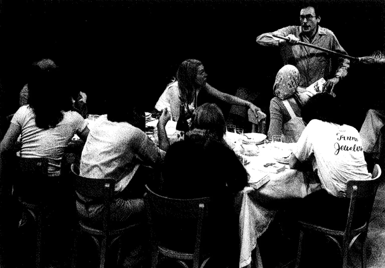 De face, Agnès Vanier et Antoine Vitez dans CATHERINE d'après LES CLOCHES DE BÂLE d'Aragon, 1975.