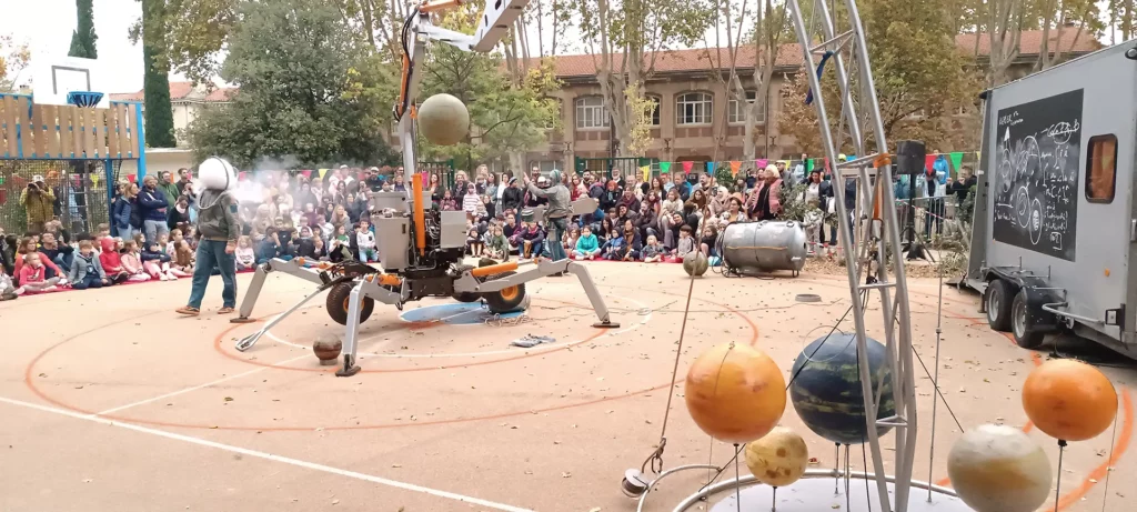 Gagarine is not dead, spectacle de la compagnie En corps En l'air, dans le cadre du lancement de saison 2024-2025 du Totem, à Avignon ©Le Totem