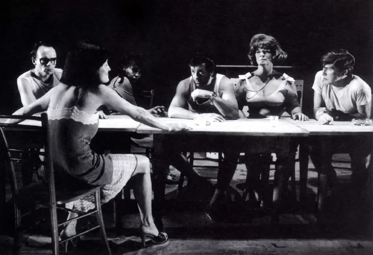 Rainer Frieb, Erni Mangold, Eva Bonek, Hanno Pösctll, Ute Vellner, Eduard Wildner. EXCÉDENT DE POIDS, mise en scène de Hans Gratzer, Schauspielhaus, Vienne. Photo Christine de Grancy.