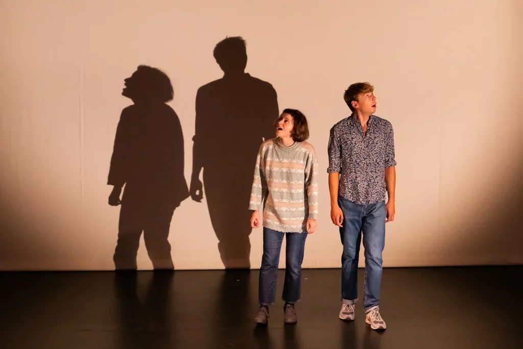 Dominique toute seule, Cie Au détour du Cairn, écriture et mise en scène Marie Burki, 2022, crédit Emilie Abad-Perick