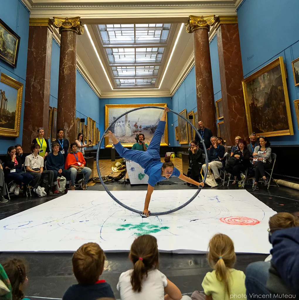 Trait(s), par Coline Garcia, compagnie Scom ©Vincent Muteau